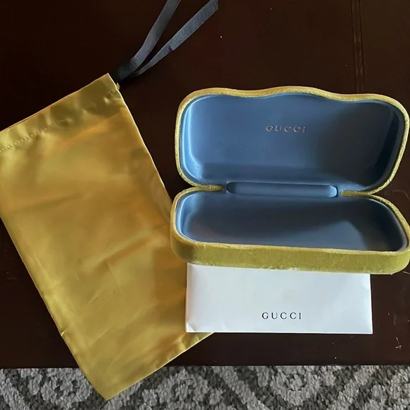 Gucci Velvet Glasses Case with Dust Bag Gucci | Accessories | Gucci S Purple Velvet  main image 4